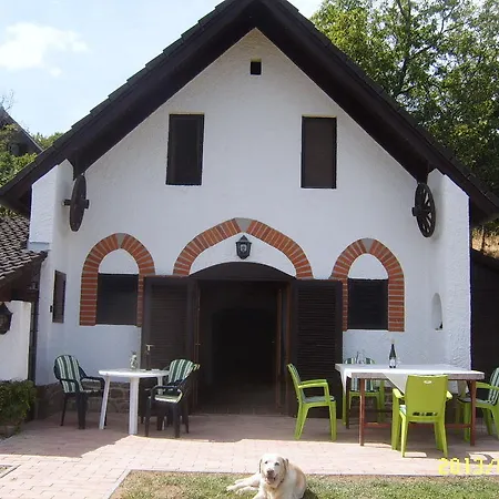 Holiday home Vintage Pince-preshaz *