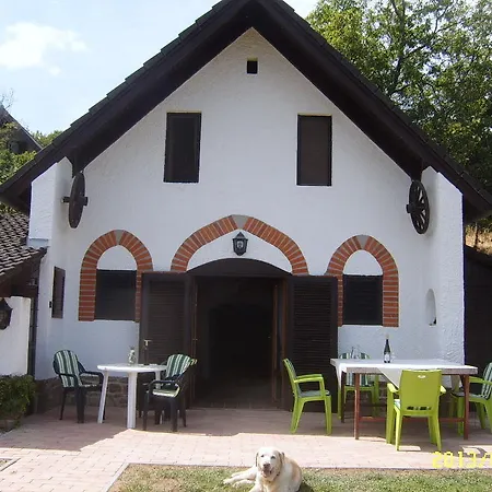 Ferienhaus Vintage Pince-preshaz *